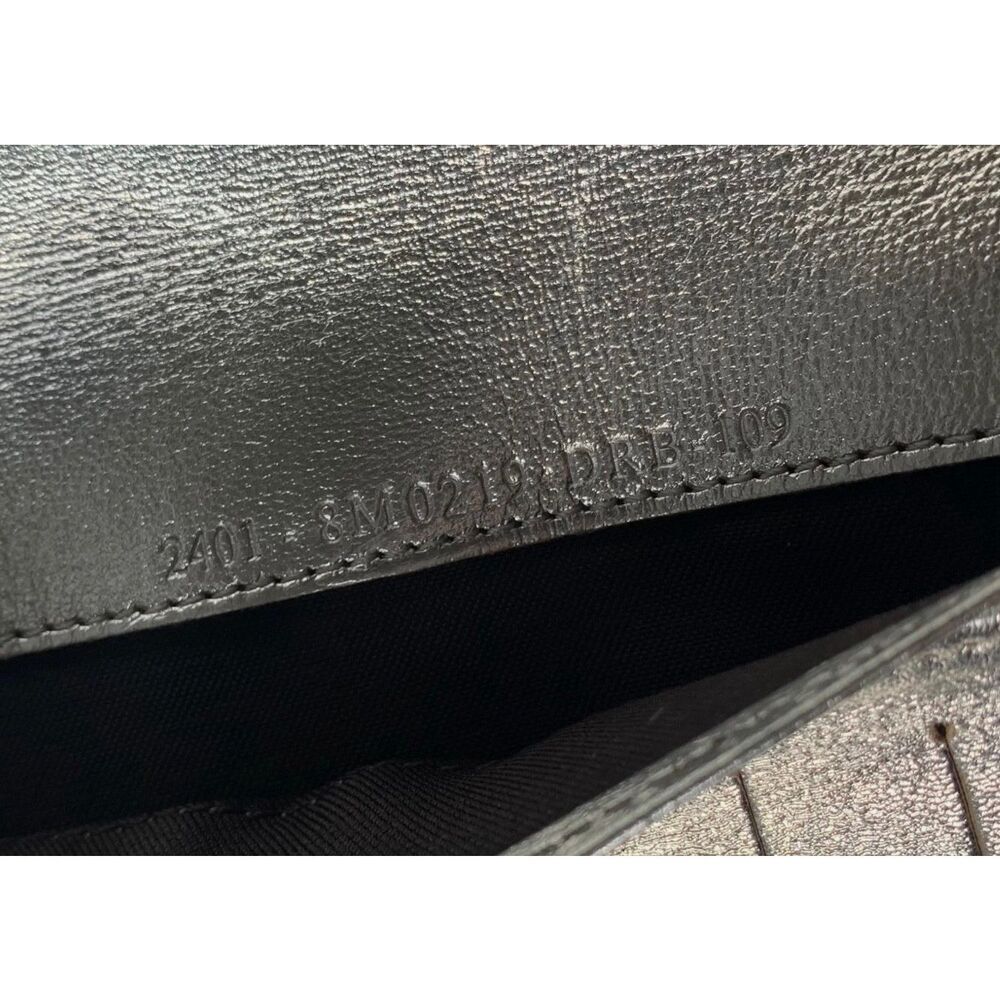 FENDI Metallic Calfskin Wallet On Chain Silver Clutch Purse AUTHENTIC $3800 - Picture 14 of 15